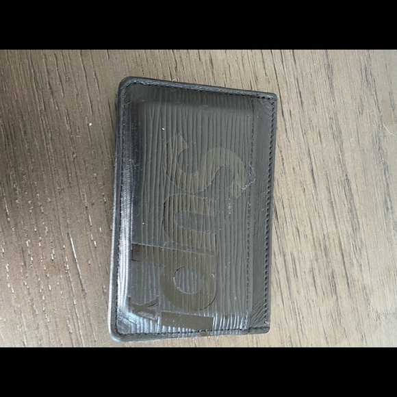 Supreme x Louis Vuitton Wallet - Picture 6 of 11